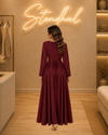 Robe manche longue nouée au dos