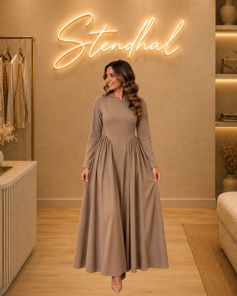 Robe manche longue nouée au dos